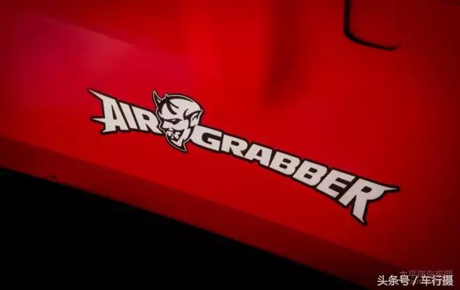 道奇挑战者新款旧款对比,道奇挑战者怀旧款有什么亮点