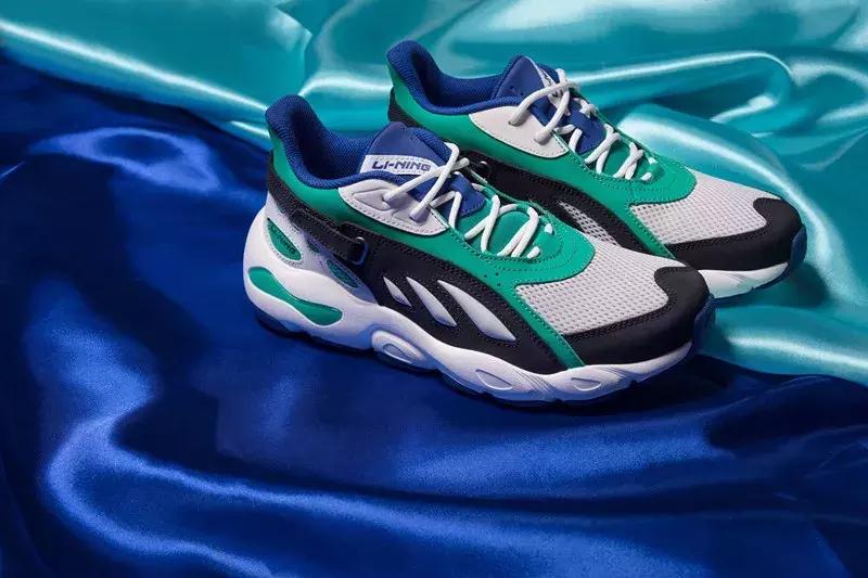 以后装逼就说我穿李宁的时候，你还在穿阿迪耐克