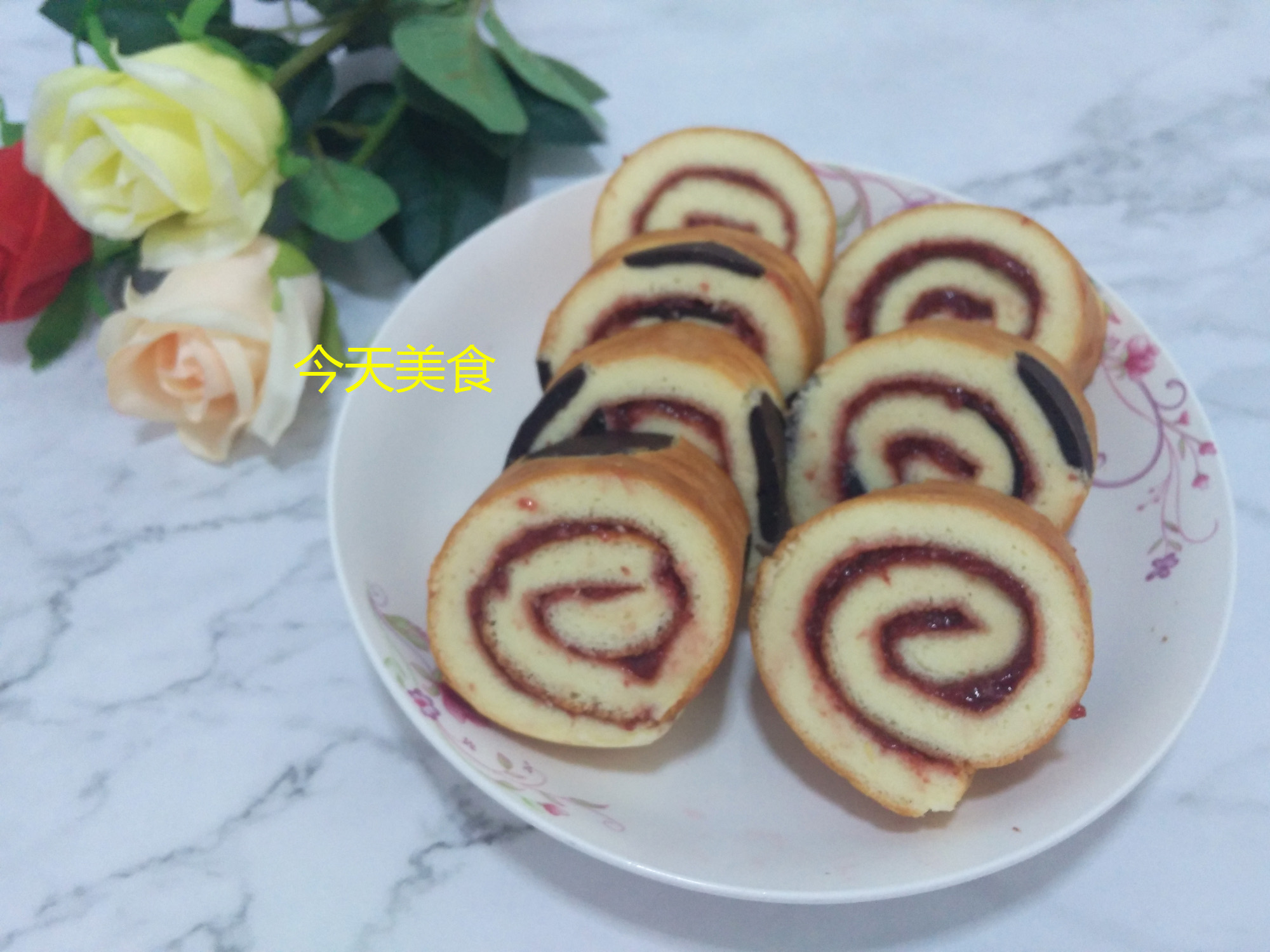 这有详细图文介绍，学一学怎么做蛋糕，就不会被戚风给“气疯”了