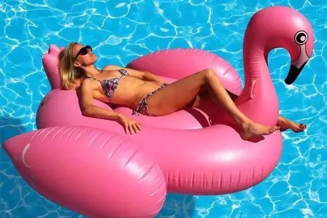 CiCi年希老师：夏天出汗容易脱妆怎么办？