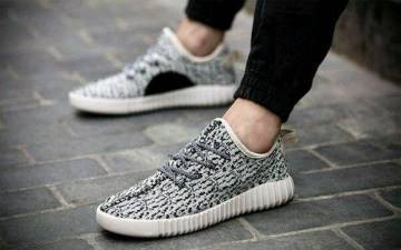 鞋子寿命,鞋子的寿命一般多长