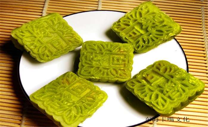 端午美食绿豆糕,端午节绿豆糕太多怎么吃