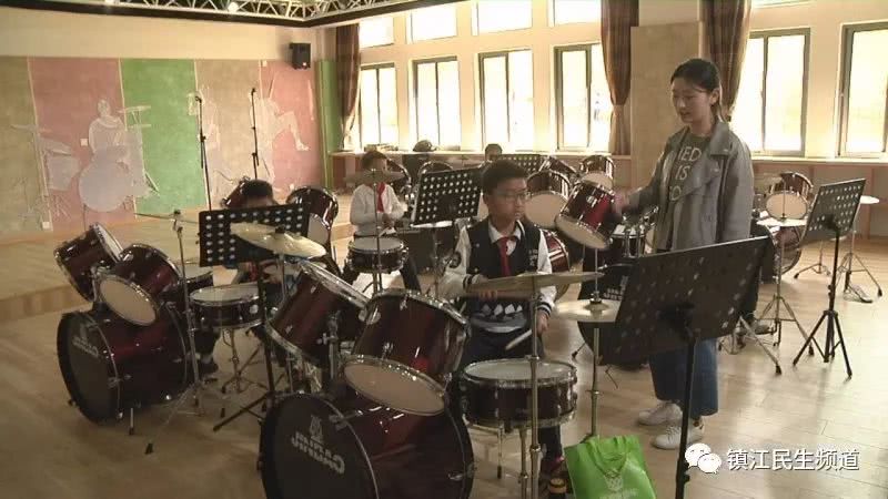 足球、腰鼓等30几个校级社团！这所学校的孩子，长大一定是全才吧