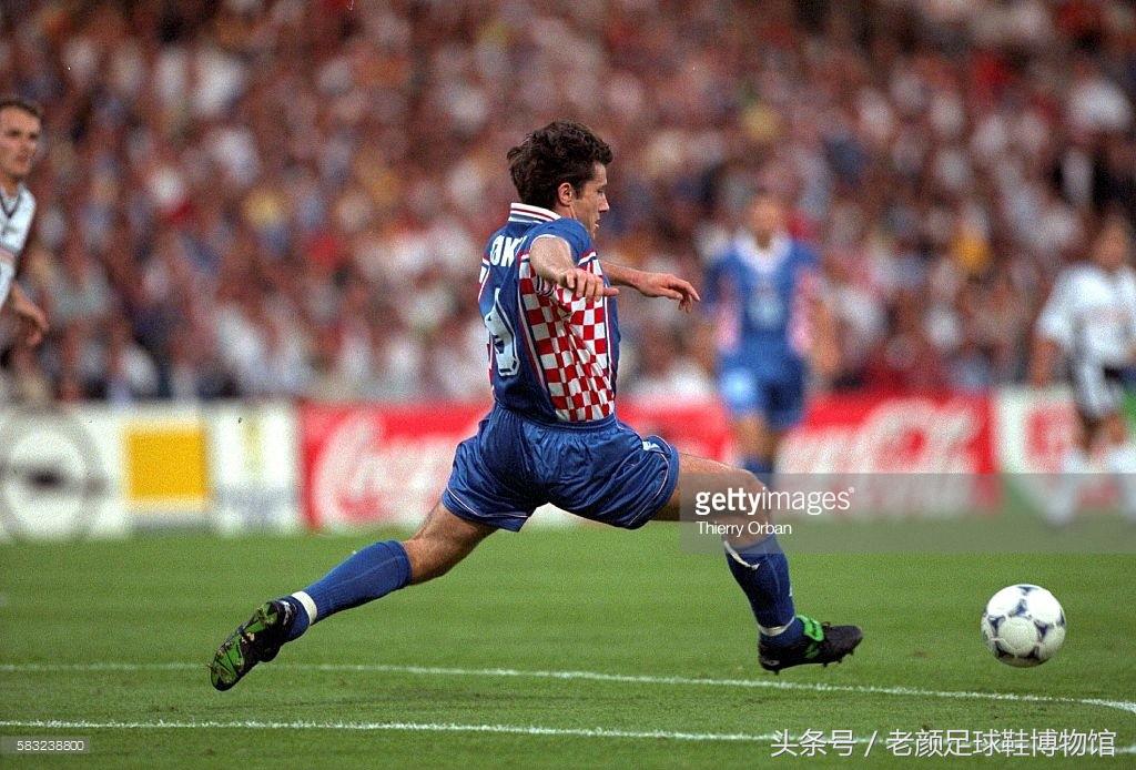 02年世界杯足球鞋回顾,世界杯最火前十的足球鞋