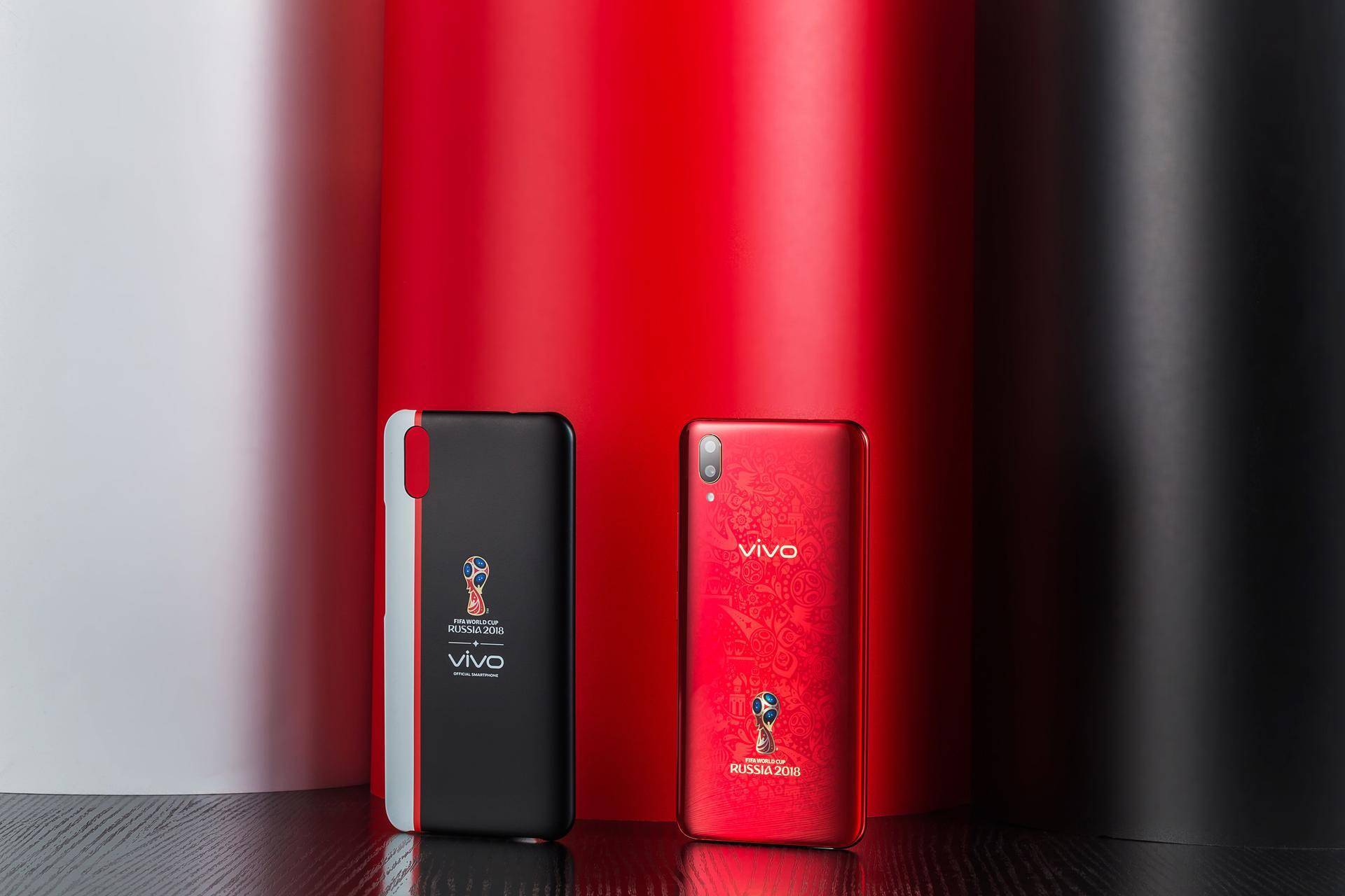 忠实球迷的换呼：vivoX21世界杯非凡版胜利红图赏