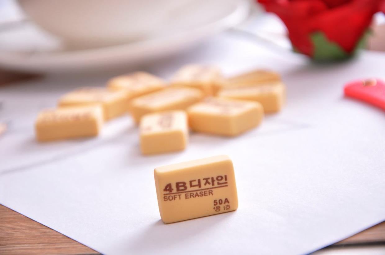 透明胶贴到的痕迹怎样清除干净,透明胶痕迹怎么快速去除