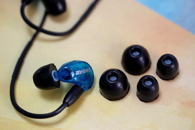 舒尔se215沙沙沙声音,舒尔se215新款老款评测