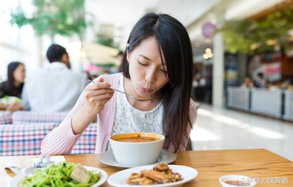 吃东西下咽困难一个月了,吃东西下咽困难但是不疼