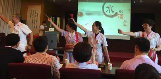 卫健系统党建工作简报,卫健局强化党建引领