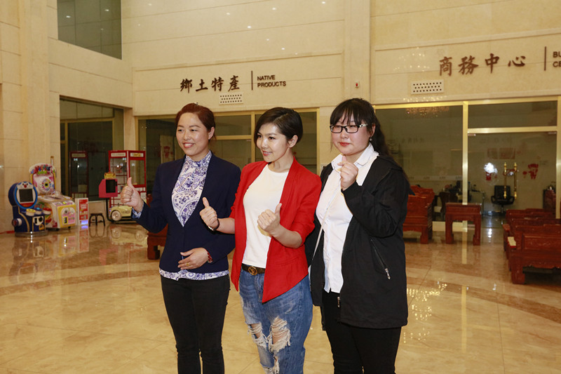 听过《歌在飞》,再见到苏勒亚其其格,才知道歌手是这样炼成的