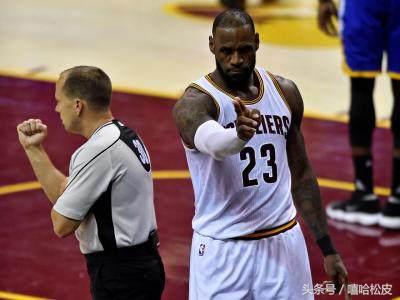 c罗力压梅西夺世界第一,c罗再次超越梅西