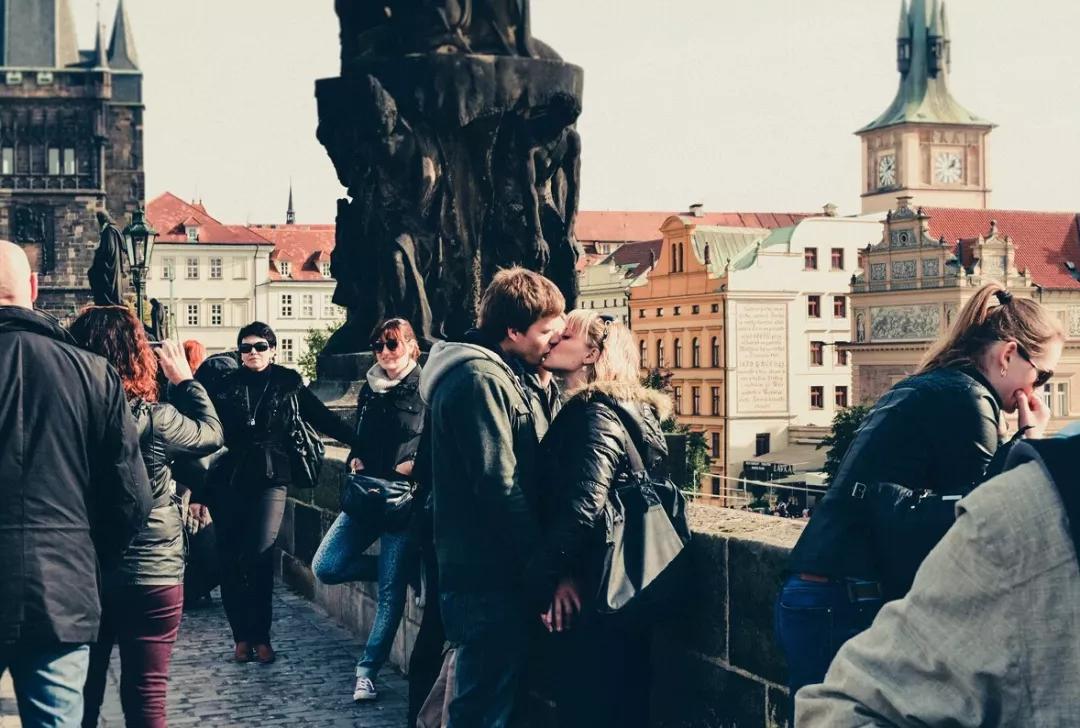 一杯咖啡50块钱,一杯咖啡5元