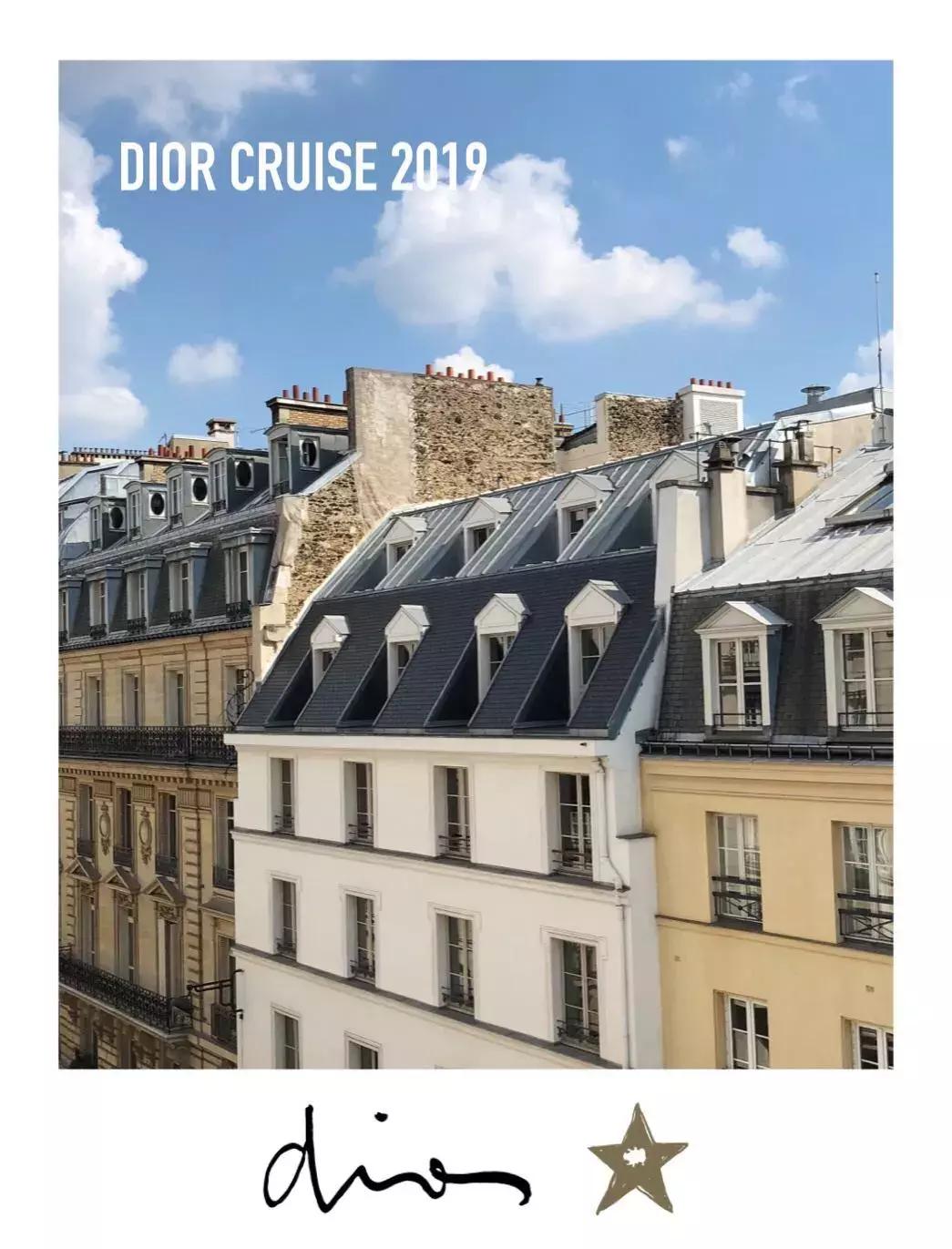 杨采钰迪奥马鞍包,杨采钰出席活动红裙惊艳十足