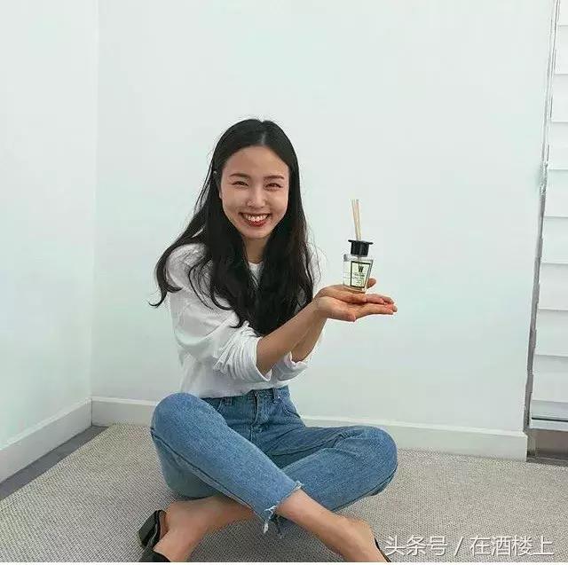 韩国女生牛仔裤穿搭,韩国紧身低腰牛仔裤的搭配