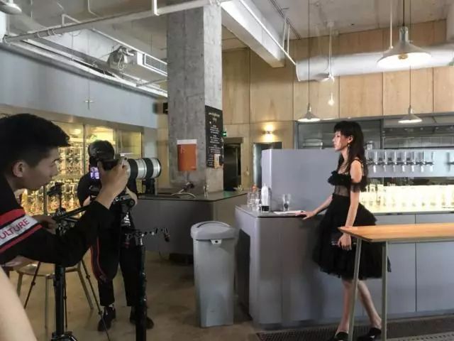 想和昕小薇一样成为专业时尚编辑么？昕小薇“三部曲”时尚编辑入门课来啦！