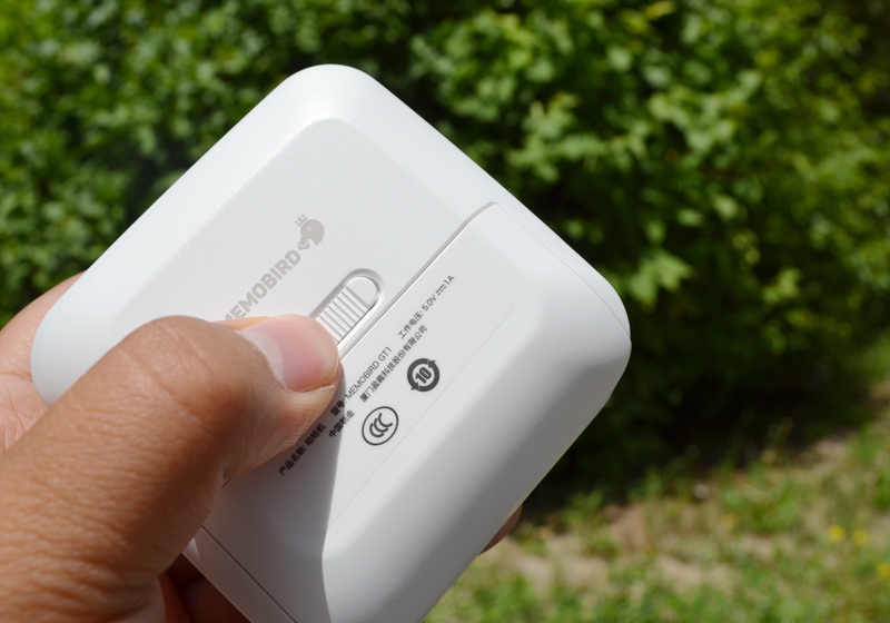 咕咕鸡打印机怎么换纸,咕咕机打印机要加墨吗