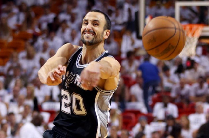 nba历史最骚过人,nba2kol马努吉诺比利经典版ssr