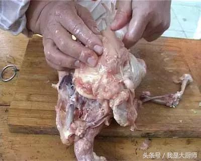 如何去鸡爪鸡骨最简单,大厨秘制凤爪做法