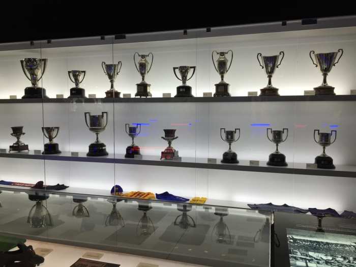 为什么巴萨主场不是诺坎普,感受一下巴萨主场诺坎普的魅力