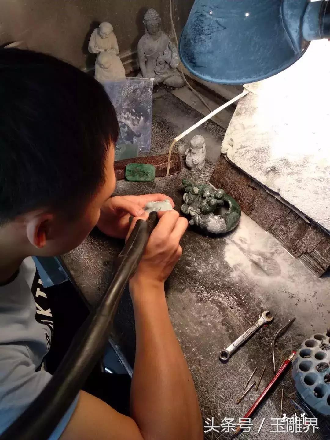 会痛的石头歌词完整版,会痛的石头萧敬腾完整版