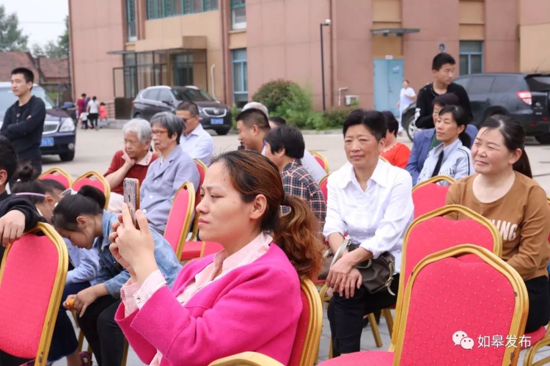 如皋这个地方种了一种神奇的树！树上会掉“金蛋”，“无涌”的人去“抢”！