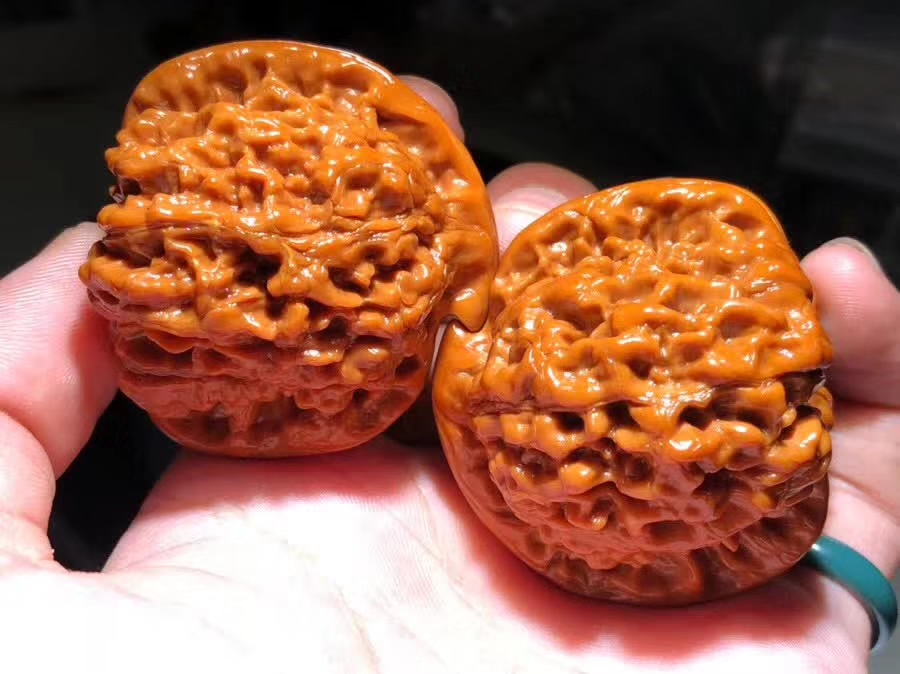 王勇官帽核桃有什么特点,极品王勇官帽核桃