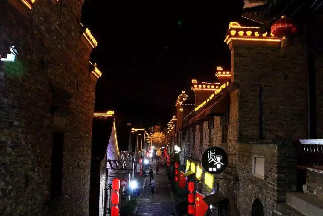 镇江跟青岛哪个城市比较好,镇江市在哪个城市