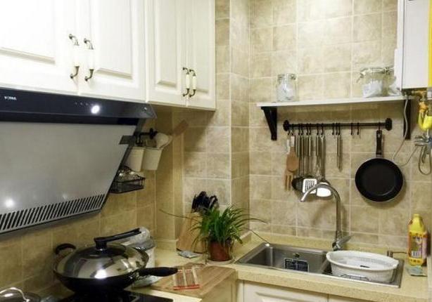 电视墙背景墙太花了怎么办,电视背景墙怎么装修实用又漂亮