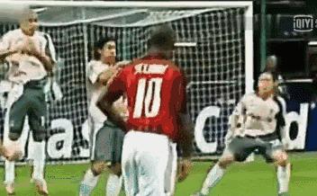 最实用的电梯球,电梯球和香蕉球哪个更难接