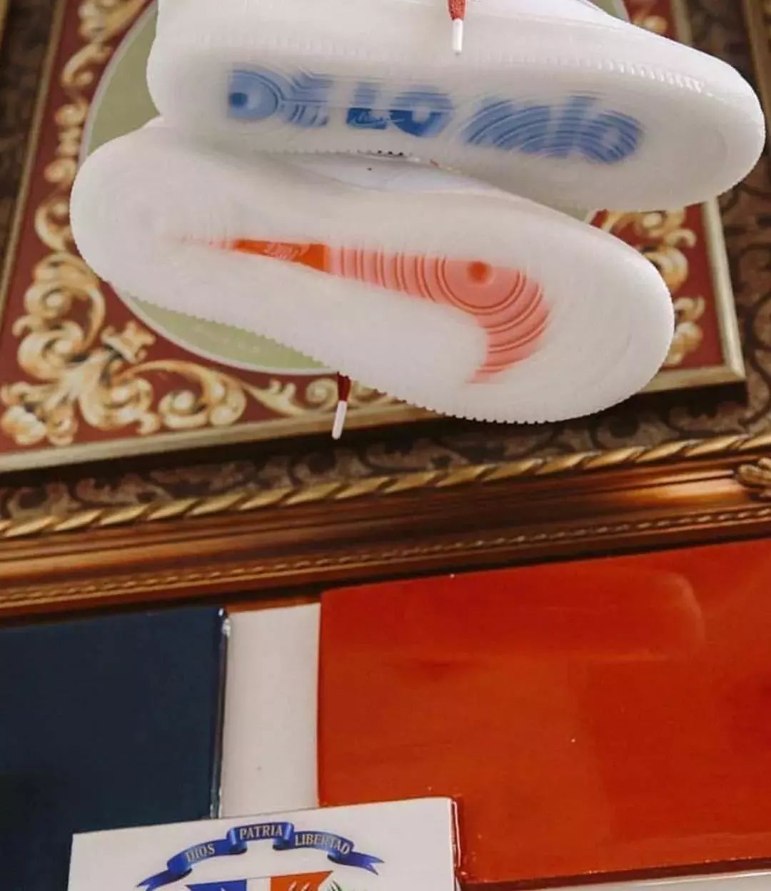 刚认识的女朋友情人节送什么礼物,情人节送四十多岁女朋友什么礼物