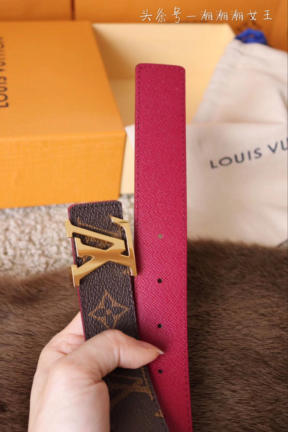 lv女款皮带里面是什么颜色,lv男士经典老花单面皮带