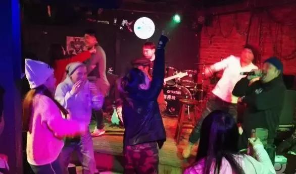 草莓音乐节武汉在室内还是室外,草莓音乐节好不好玩