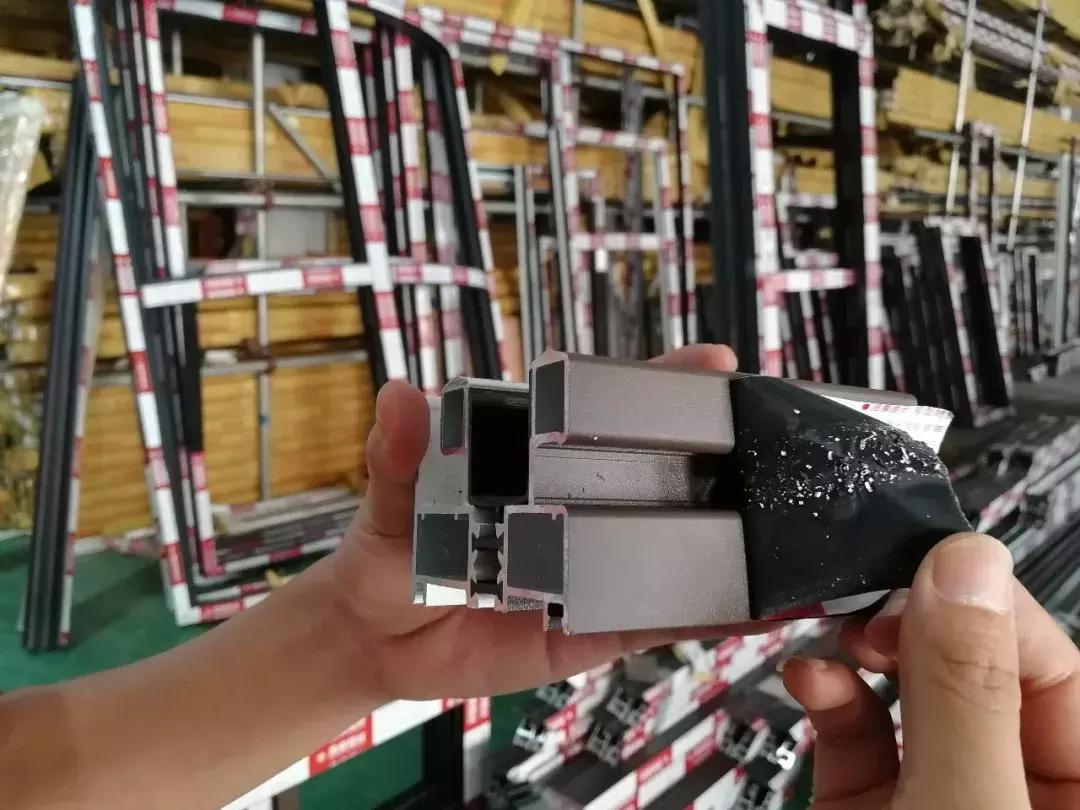 怎么判断凤铝真假,真假凤铝对比照