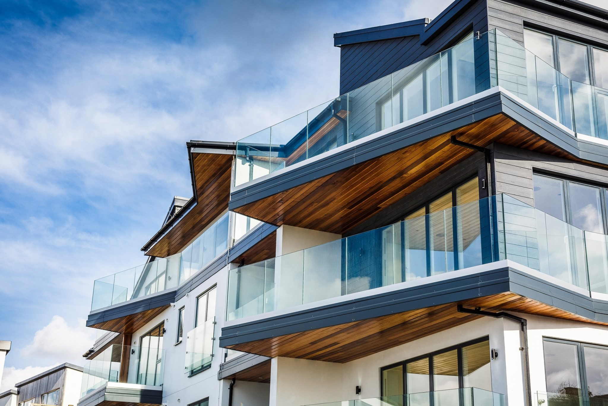 沿海城市墙面盐霜怎么处理,室内墙壁出现盐霜怎么处理