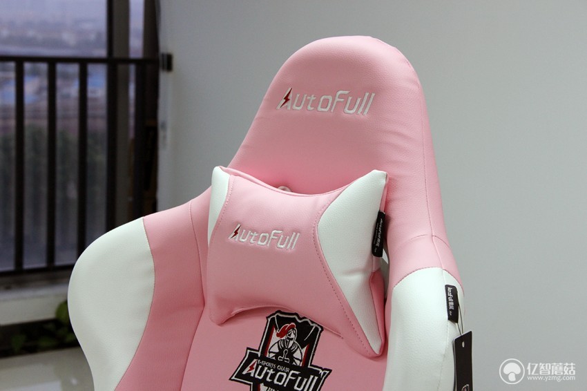 傲风af050测评,傲风电竞椅大耳狗测评