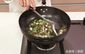 豌豆烧冬笋香菇怎么做好吃,冬笋最好吃的做法家常菜