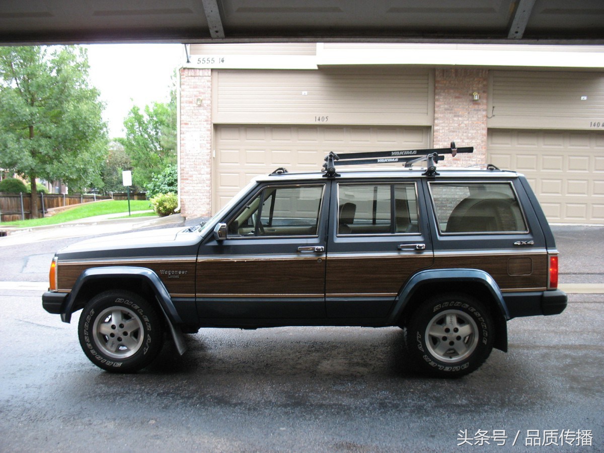 包豪斯和荣汉斯,包豪斯设计风格腕表