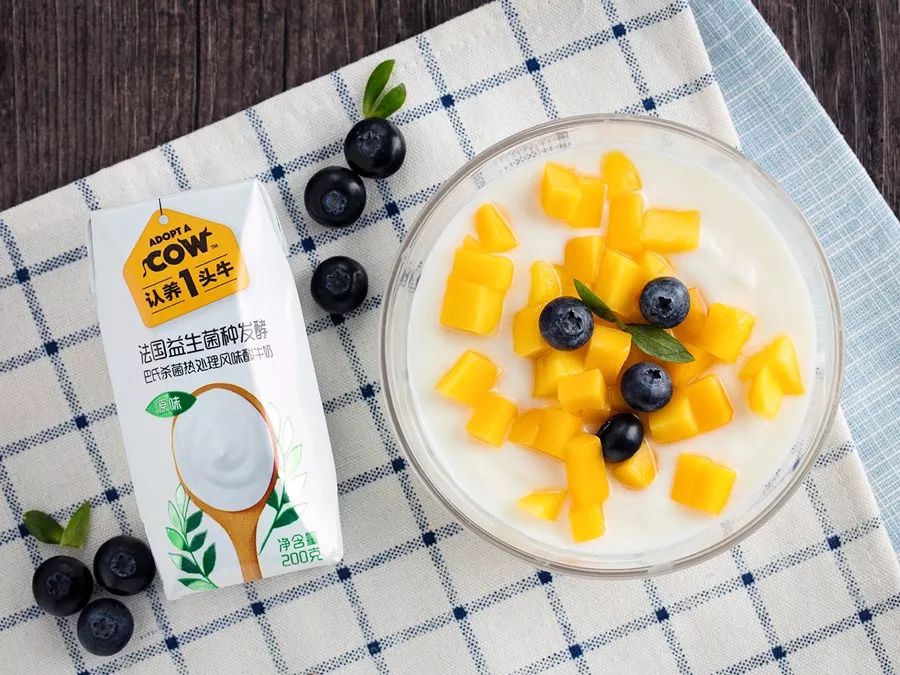 为了让孩子喝上放心的牛奶,他斥资4.6亿自建牧场!