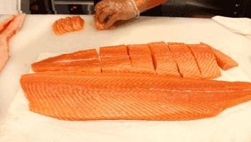 真假三文鱼完整版,真假三文鱼怎么区分