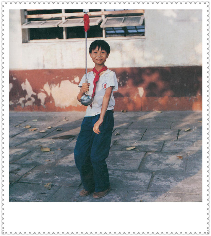 40张老照片带你走进60年代的上海,80年代老照片日本摄影师