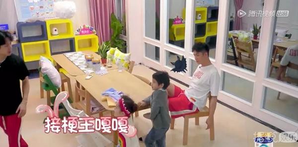 要被黄有梗笑晕过去了,你到底还藏着多少梗?