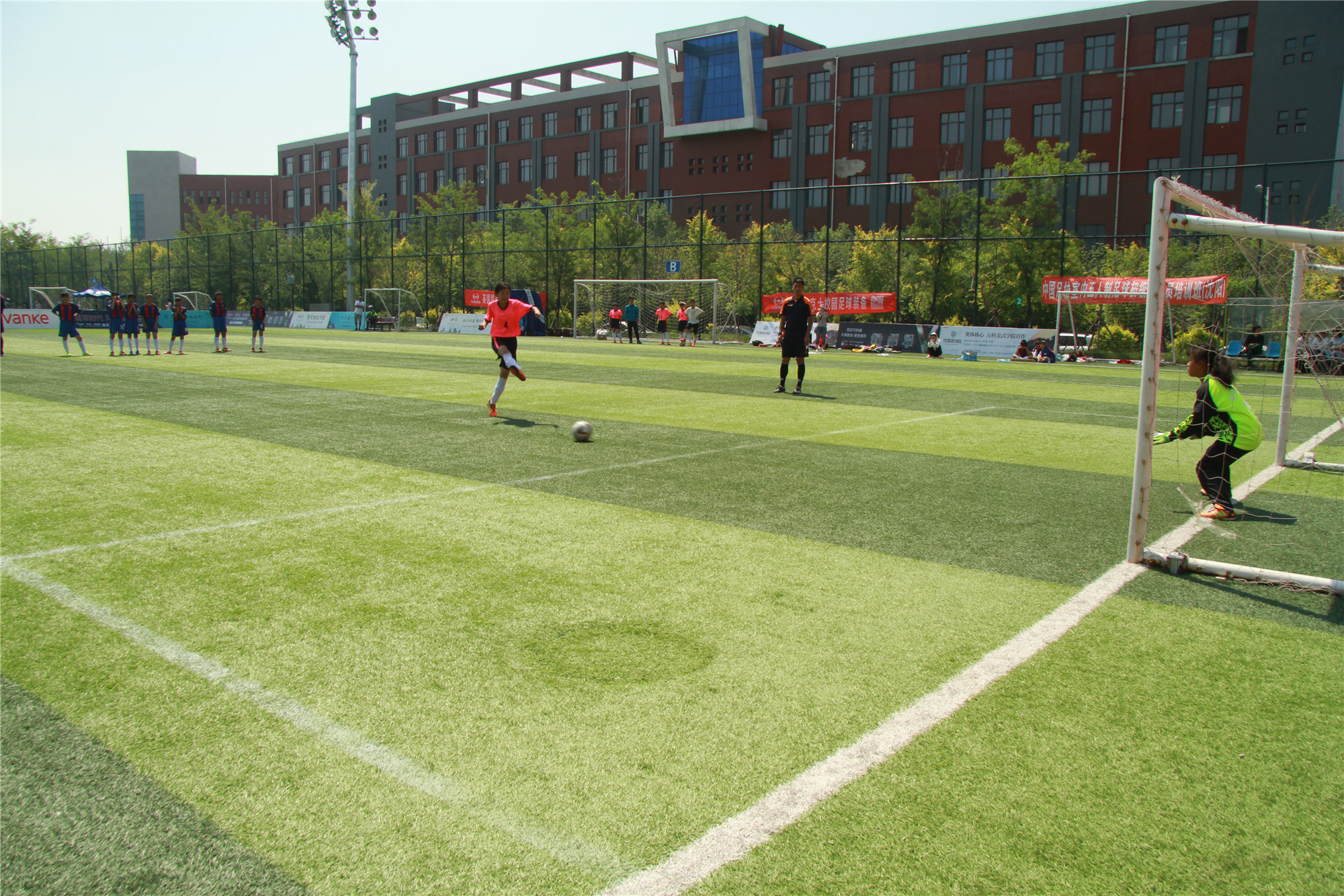 沈阳女子足球队,法库县卧牛石小学足球