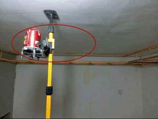 吊顶打孔快速固定,吊顶开孔用电钻还是电锤