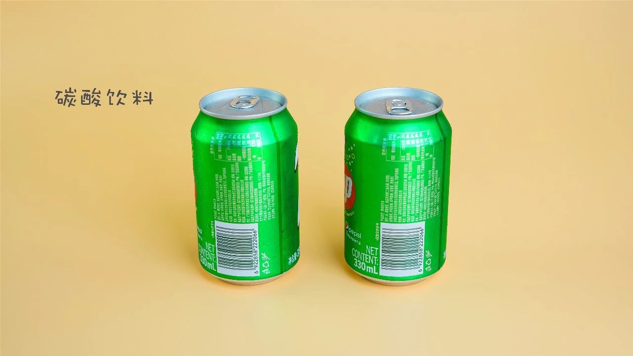 开雪碧怎样才不会喷出来？很简单，1个小动作就搞定