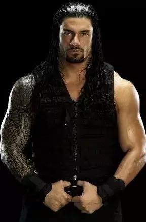 wwe最帅服装,罗曼雷恩斯不穿防弹衣