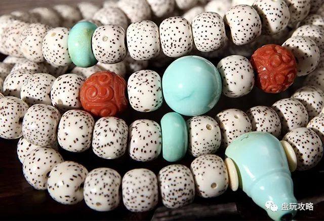 星月菩提干手盘好还是汗手盘好呢,紫金鼠和星月菩提哪个更值得盘玩