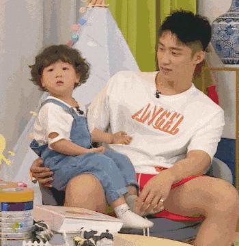 业务能力强还有高情商？这几位“国民男友”你们pick了嘛！