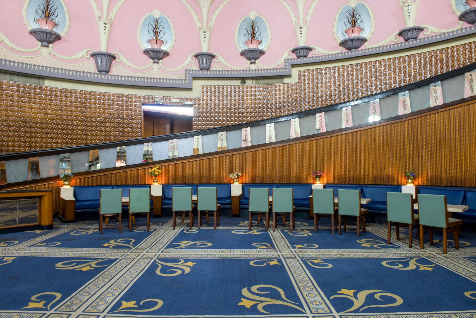 BBC和CNN推荐，必须打卡的21家影院