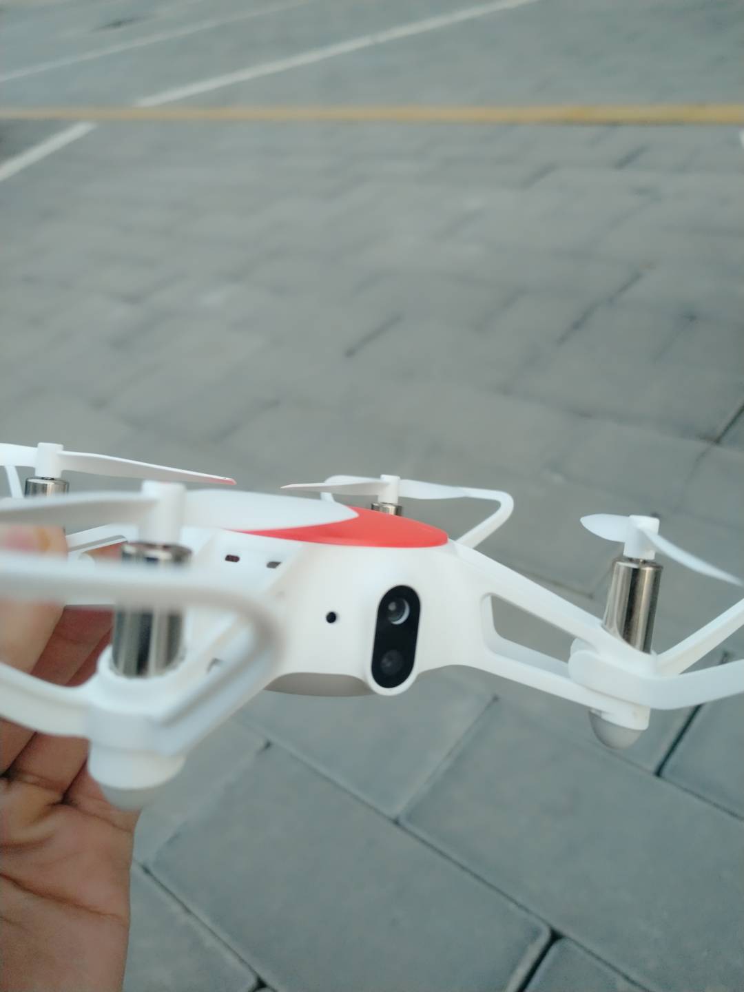 小飞侠无人机评测,米兔无人机飞行