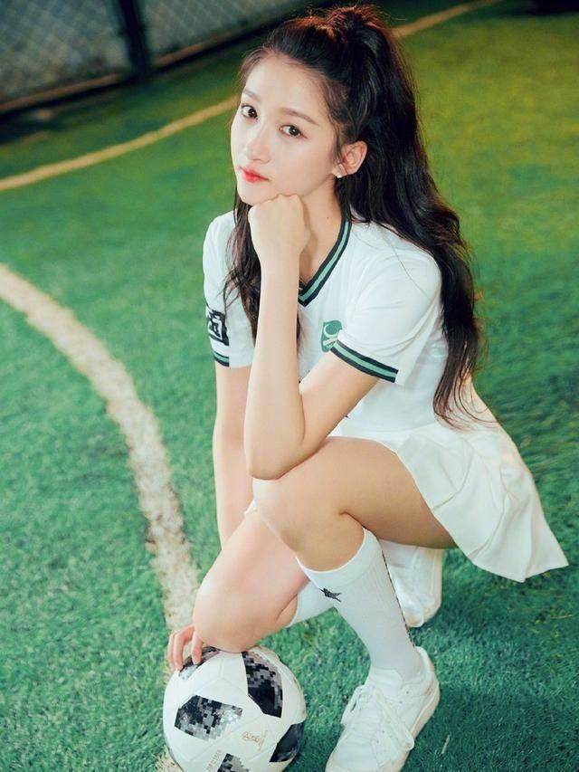 杨幂baby穿搭视频,杨幂baby穿搭